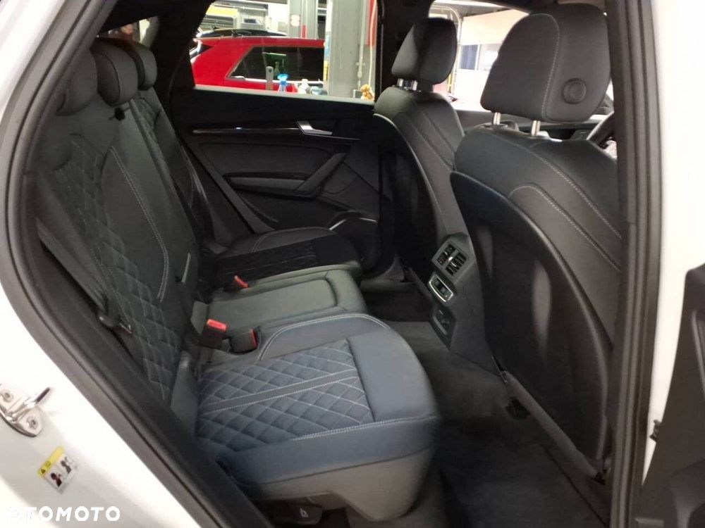 Audi Q5 Sportback - 9