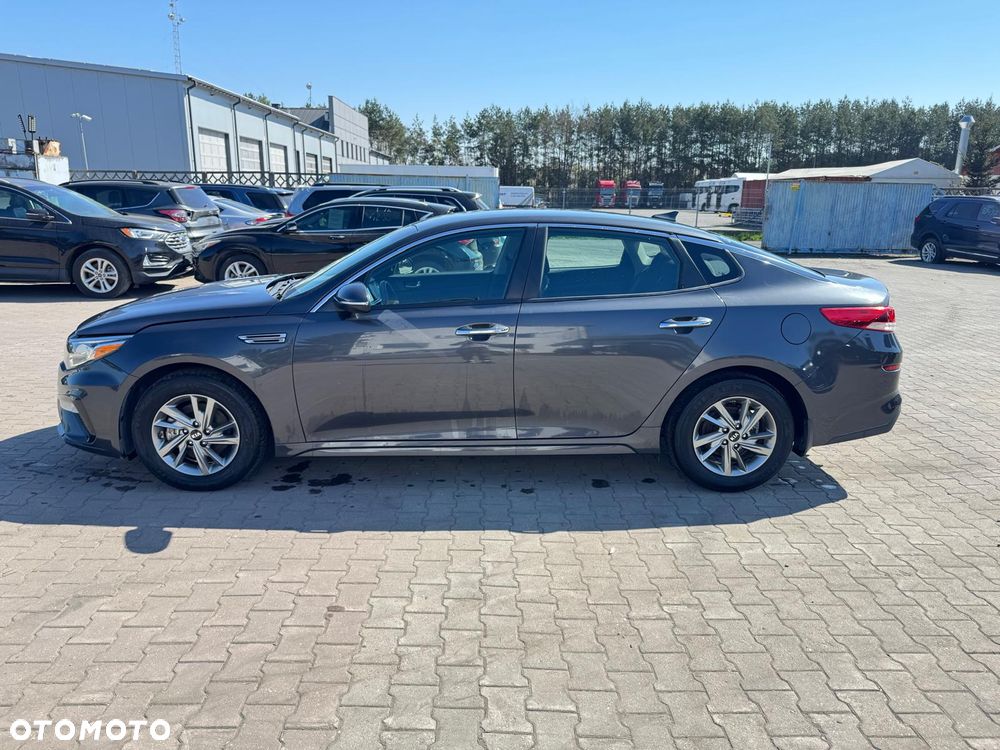 Kia Optima - 6