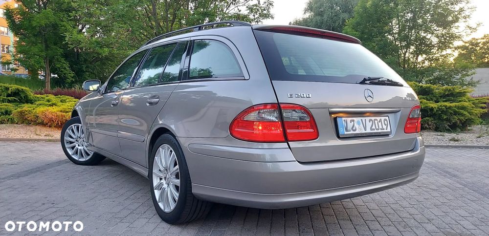 Mercedes-Benz Klasa E 200 Kompressor Avantgarde - 16