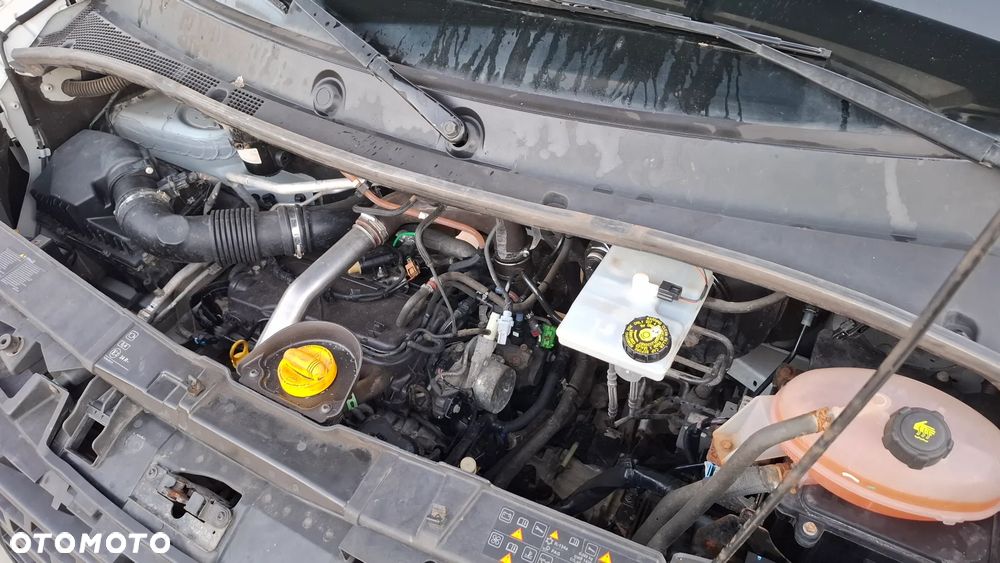 Nissan NV400 - 18