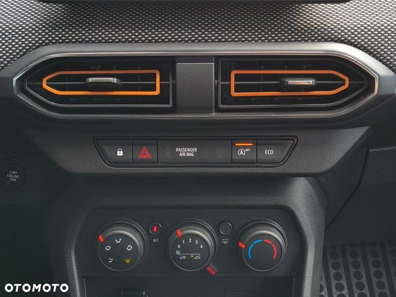 Dacia Sandero - 26