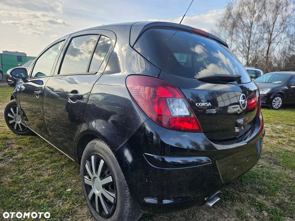 Opel Corsa 1.4 16V Innovation - 3