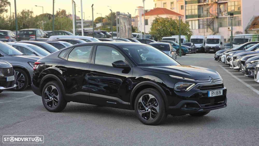 Citroën C4 X 1.2 PureTech Plus EAT8 - 1