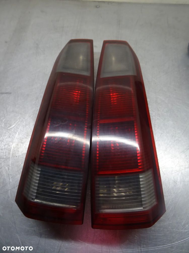 OPEL MERIVA A 03-05 1.7 CDTI LAMPA TYŁ LEWA PRAWA - 1