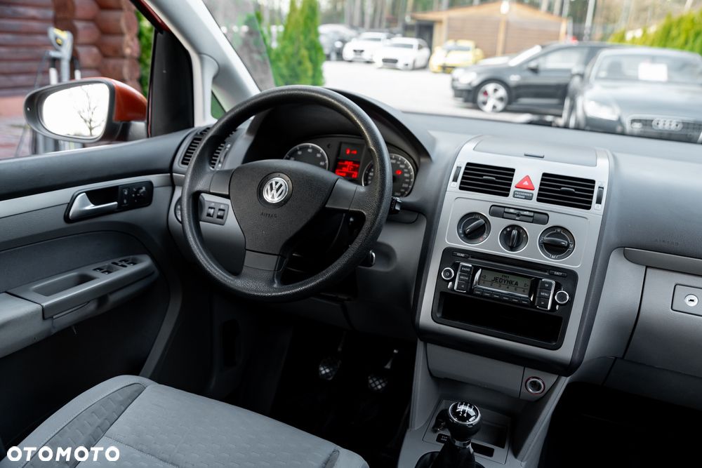 Volkswagen Touran 1.6 - 28