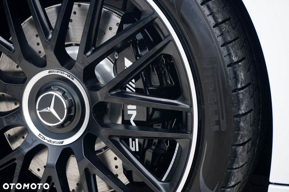 Mercedes-Benz SL AMG 63 4-Matic+ - 15