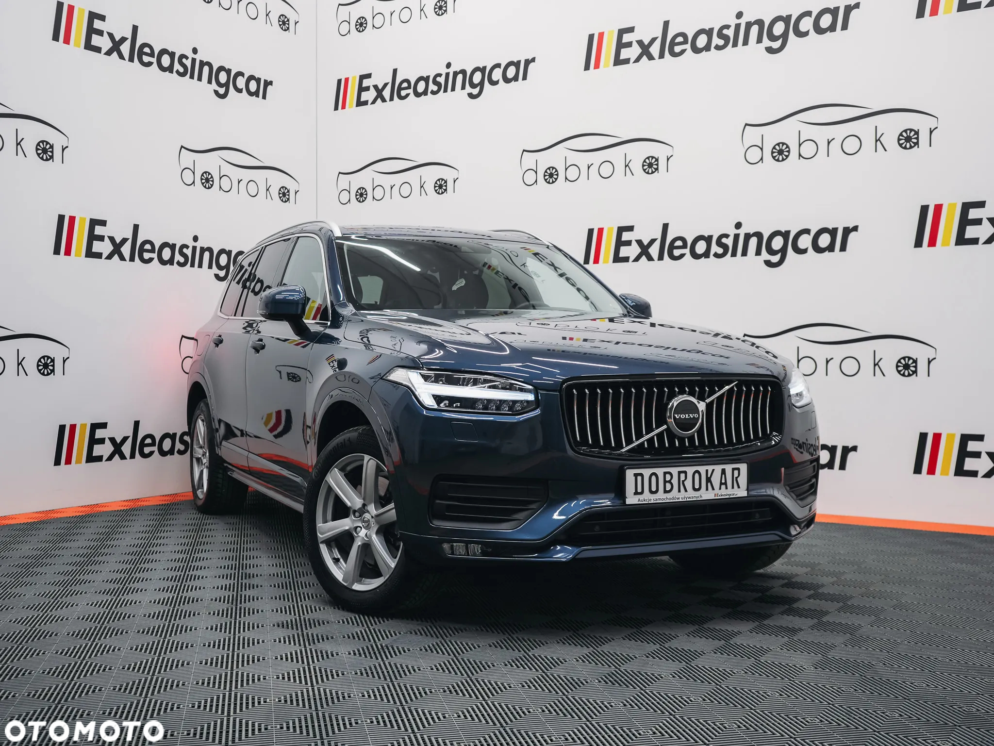 Volvo XC 90 B5 D AWD Geartronic Momentum Pro - 2