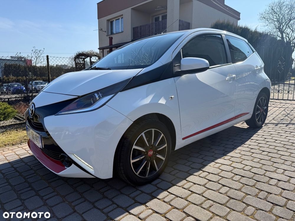 Toyota Aygo x-clusiv - 23