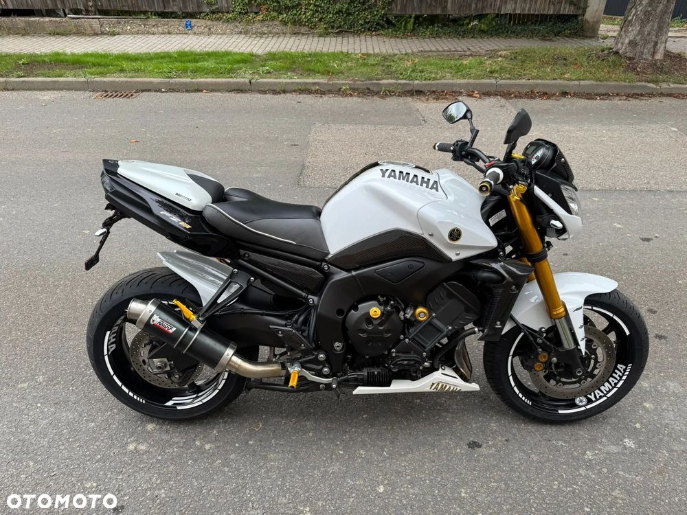 Yamaha FZ8 - 2