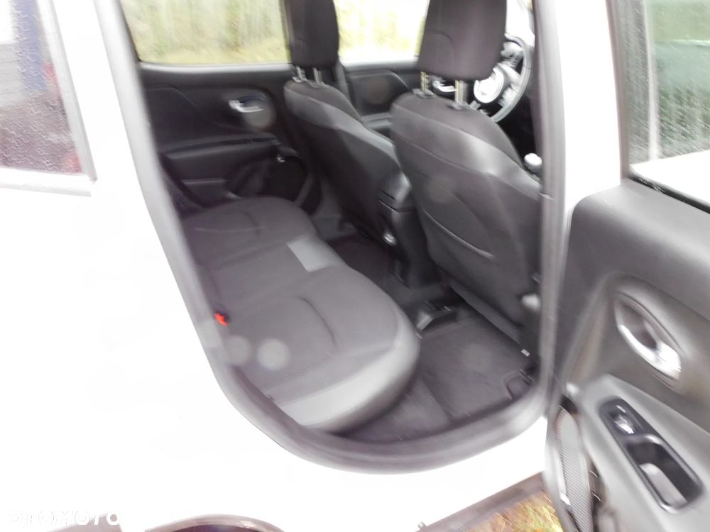 Jeep Renegade 1.0 T-GDI 80th Anniversary - 11