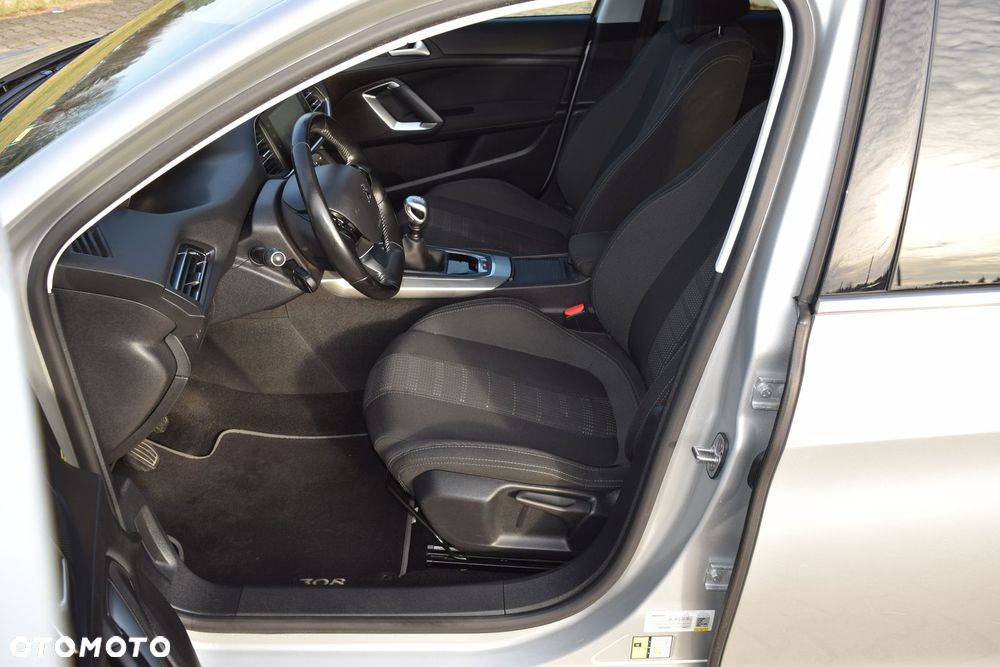 Peugeot 308 BlueHDi FAP 150 Stop & Start Allure - 18