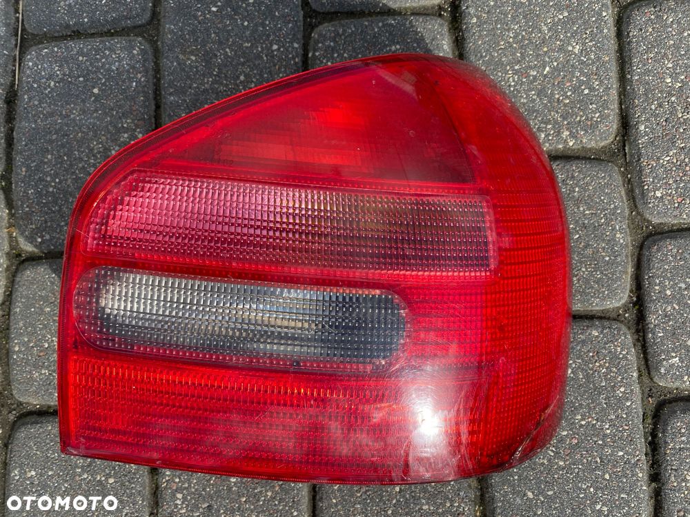 Lampa prawy tył Audi A3 8L - 1