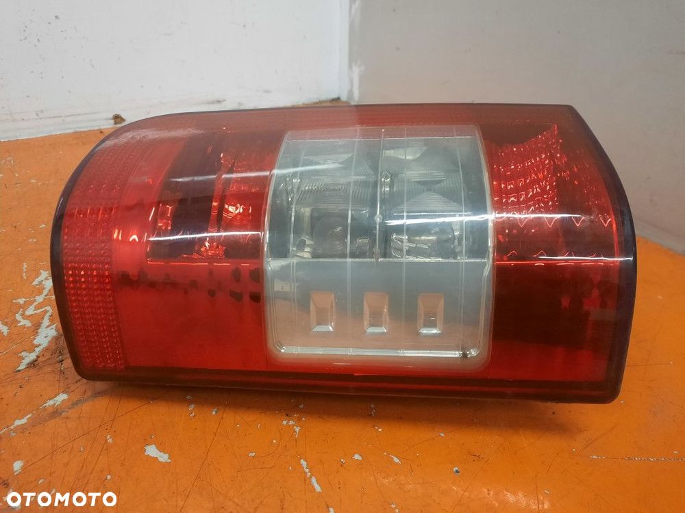 PEUGEOT PARTNER I LIFT 02-12 LAMPA TYŁ LEWA ZEWNĘTRZNA - 2