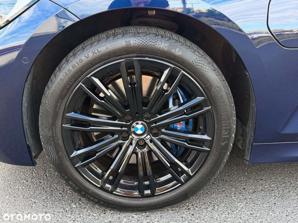 BMW Seria 3 330e M Sport - 15
