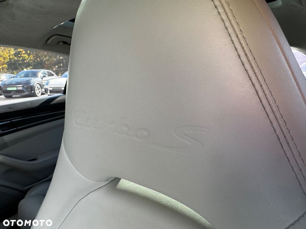 Porsche Panamera Turbo S e-Hybrid - 31