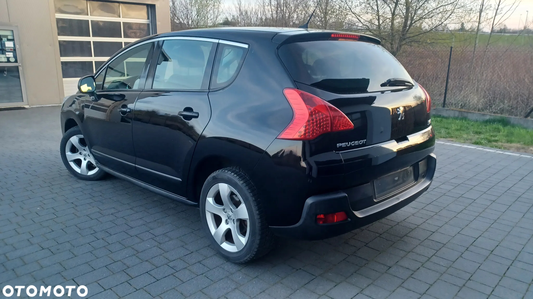 Peugeot 3008 1.6 HDi Active - 8