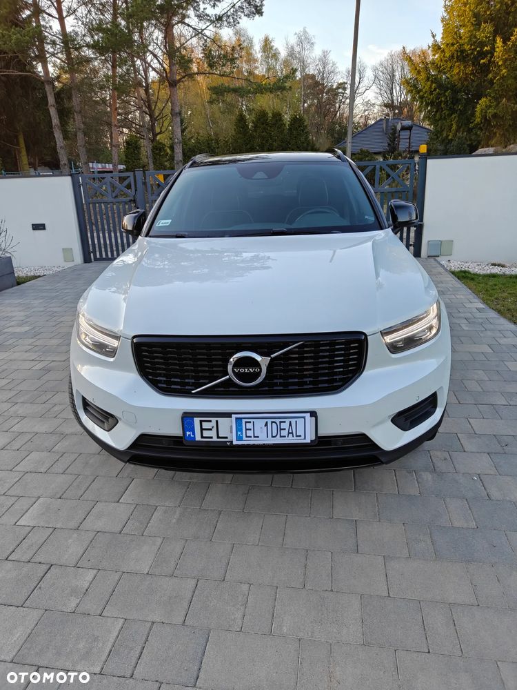 Volvo XC 40 T3 R-Design - 2