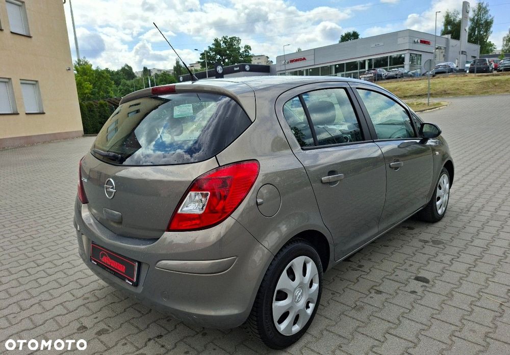 Opel Corsa - 8