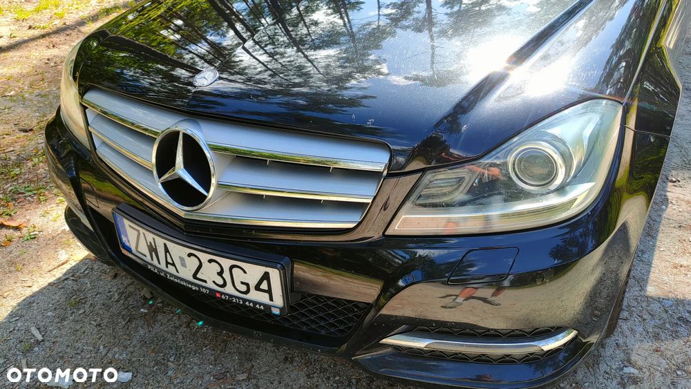 Mercedes-Benz Klasa C 200 CGI BlueEFFICIENCY - 12
