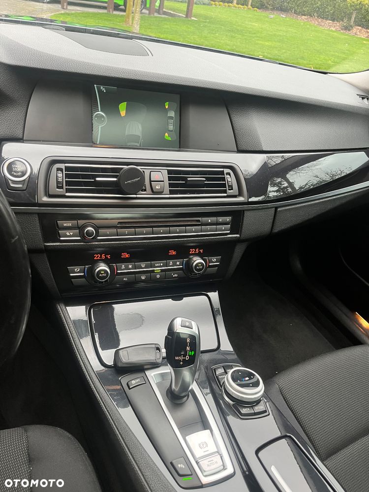 BMW Seria 5 520d Sport-Aut - 22
