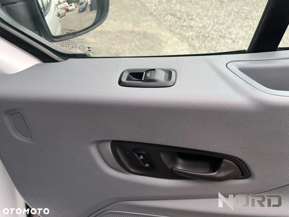 Ford Transit 2.2 - 32