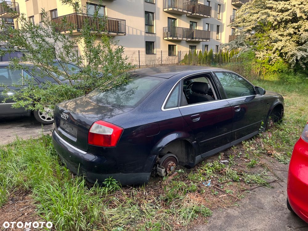 Audi A4 Limousine - 3