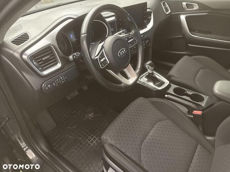 Kia Ceed 1.4 T-GDI M DCT - 11