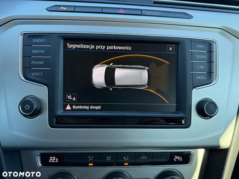 Volkswagen Passat Variant 1.6 TDI (BlueMotion Technology) DSG Comfortline - 18