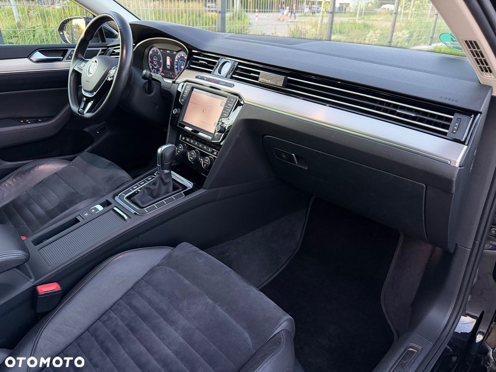 Volkswagen Passat 2.0 TDI Bi-Turbo BMT 4Mot Highline DSG - 35