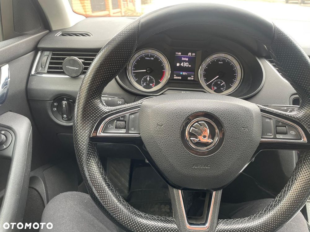 Skoda Octavia 1.6 TDI Style DSG - 7