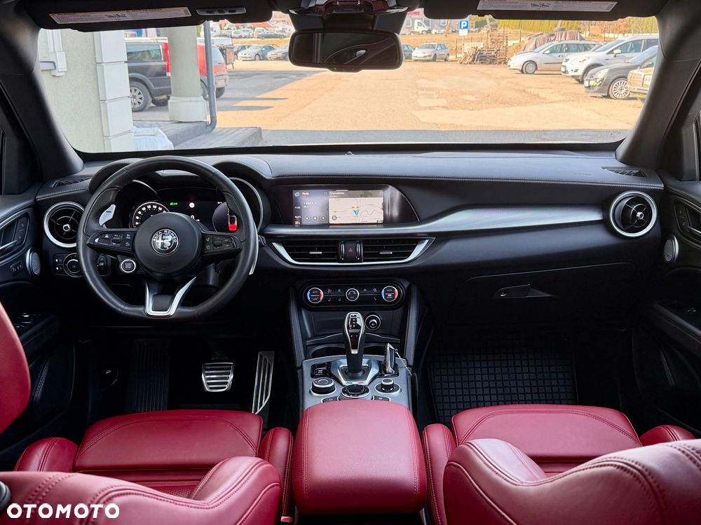 Alfa Romeo Stelvio 2.0 Turbo 16V AT8-Q4 Veloce - 14