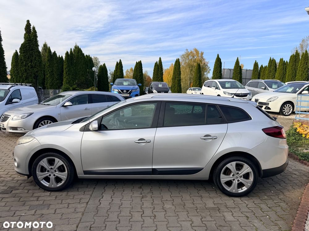 Renault Megane 2010 photo 4