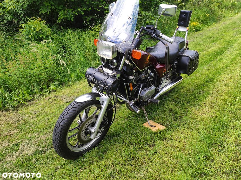 Honda VF - 4