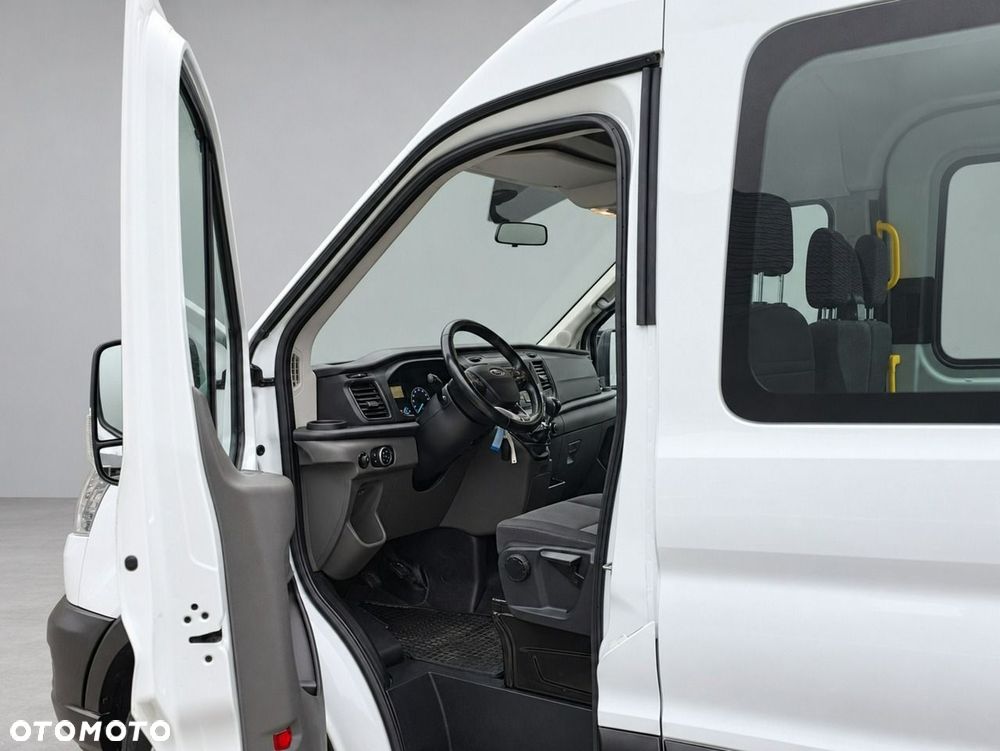 Ford Transit - 9