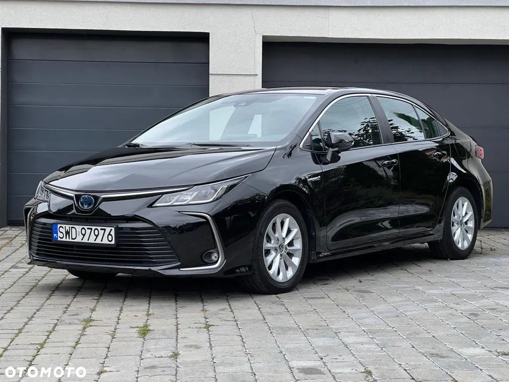 Toyota Corolla - 1