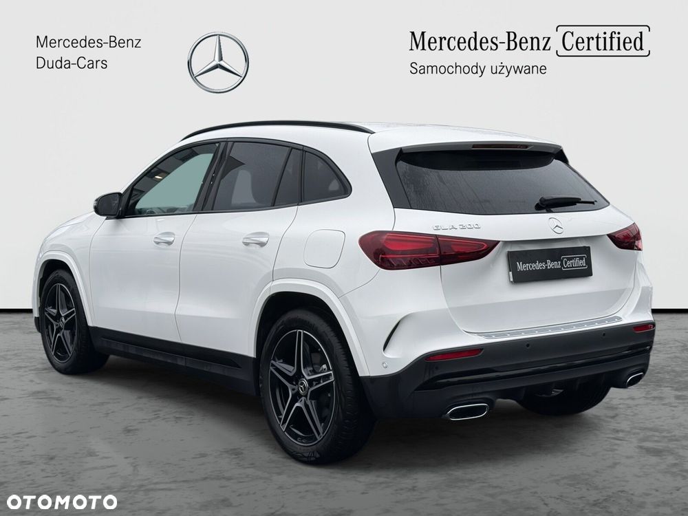 Mercedes-Benz GLA 200 AMG Line - 3