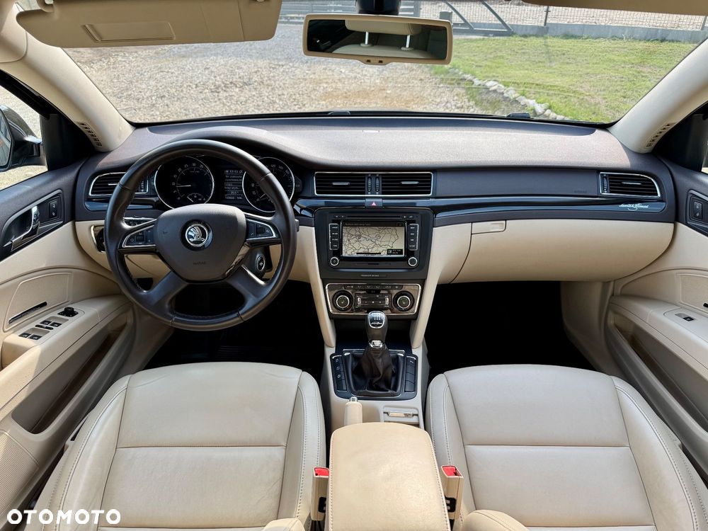 Skoda Superb 2.0 TDI L&K - 26