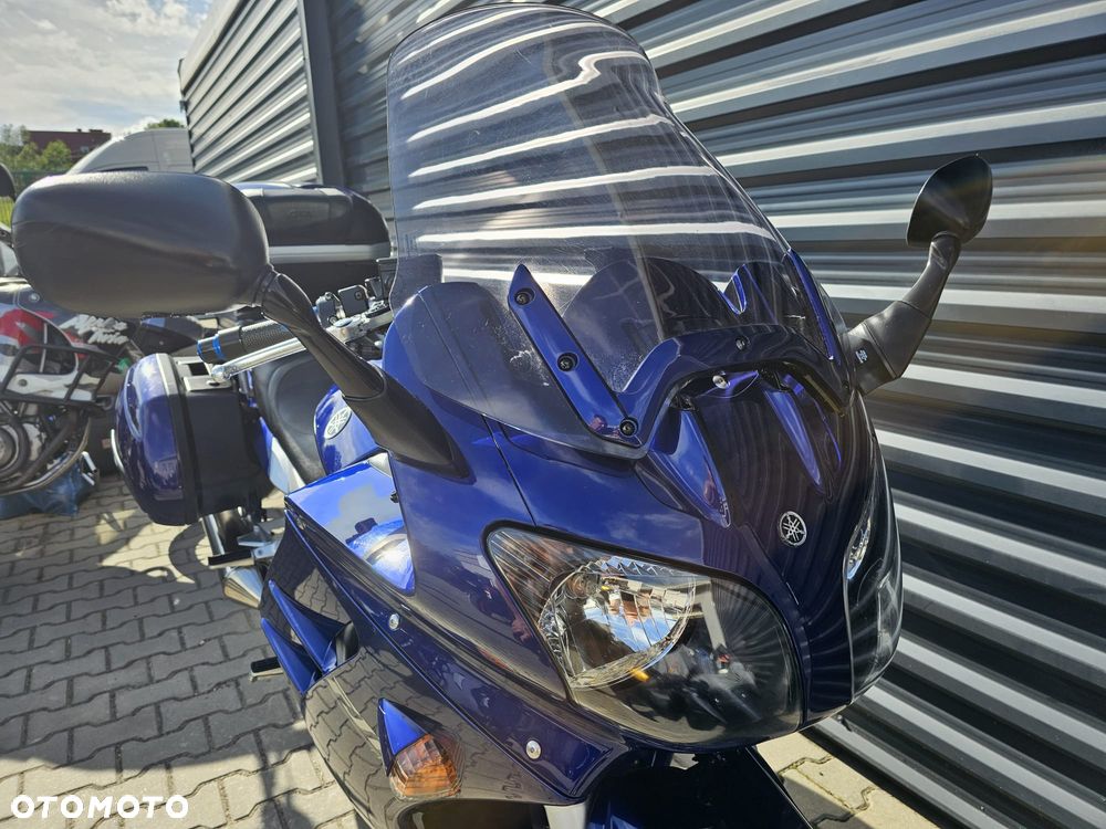 Yamaha FJR - 24