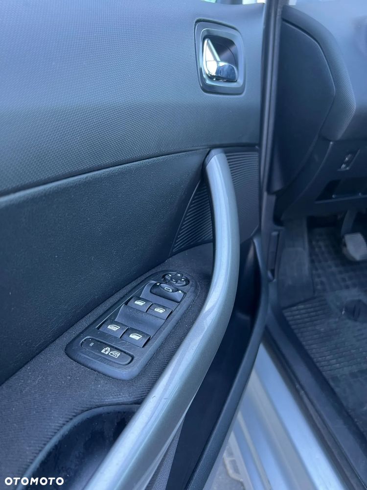 Peugeot 308 120 VTi Premium - 10