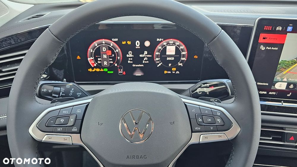 Volkswagen Tiguan - 33