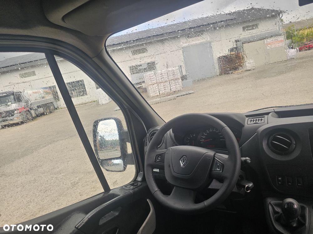 Renault Master - 24