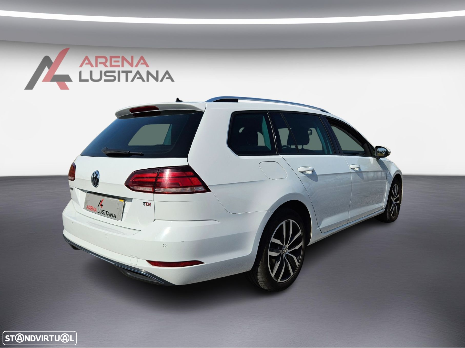 VW Golf Variant 1.6 TDi Confortline - 18