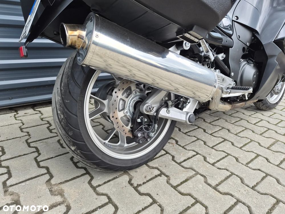 Kawasaki GTR - 23