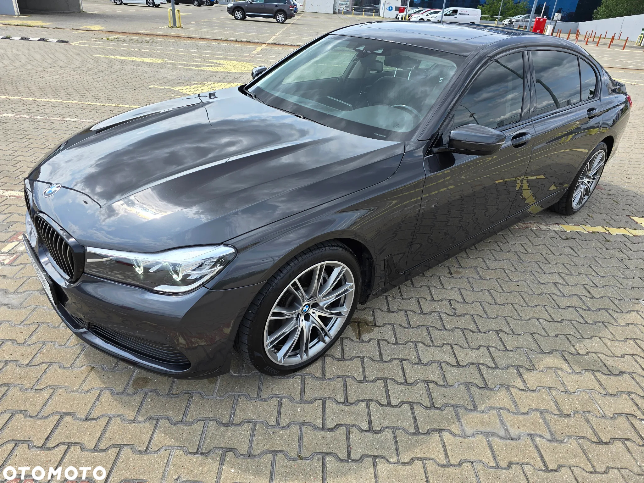BMW Seria 7 740Li - 2