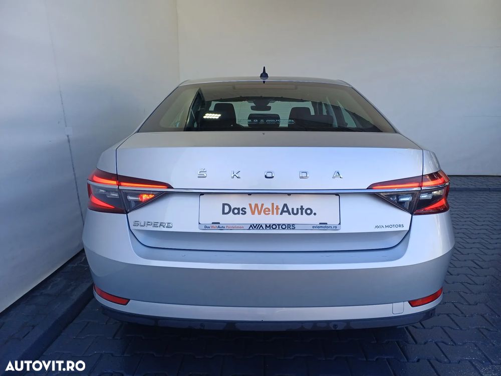 Skoda Superb 2.0 TDI DSG Ambition - 31
