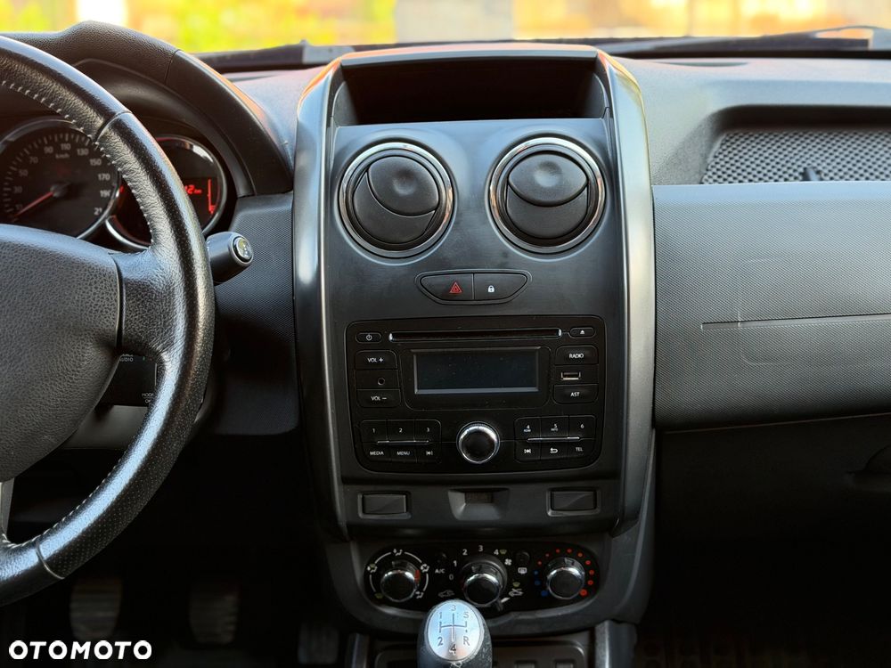 Dacia Duster 1.6 SCe Laureate S&S - 16