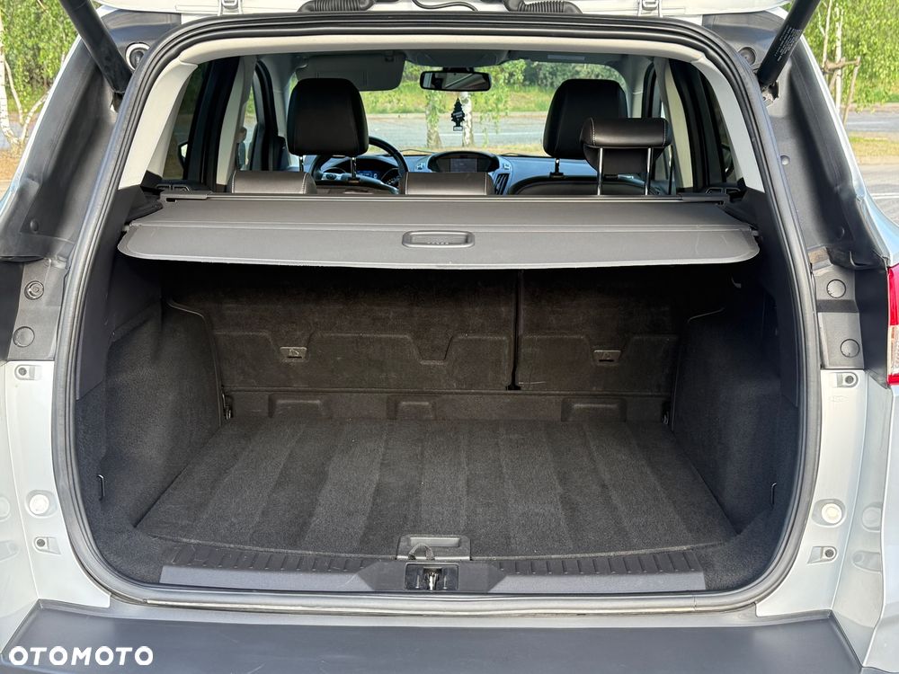 Ford Kuga 2.0 TDCi 2x4 Titanium - 23