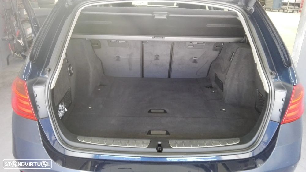 BMW 318 d Touring Navigation - 12