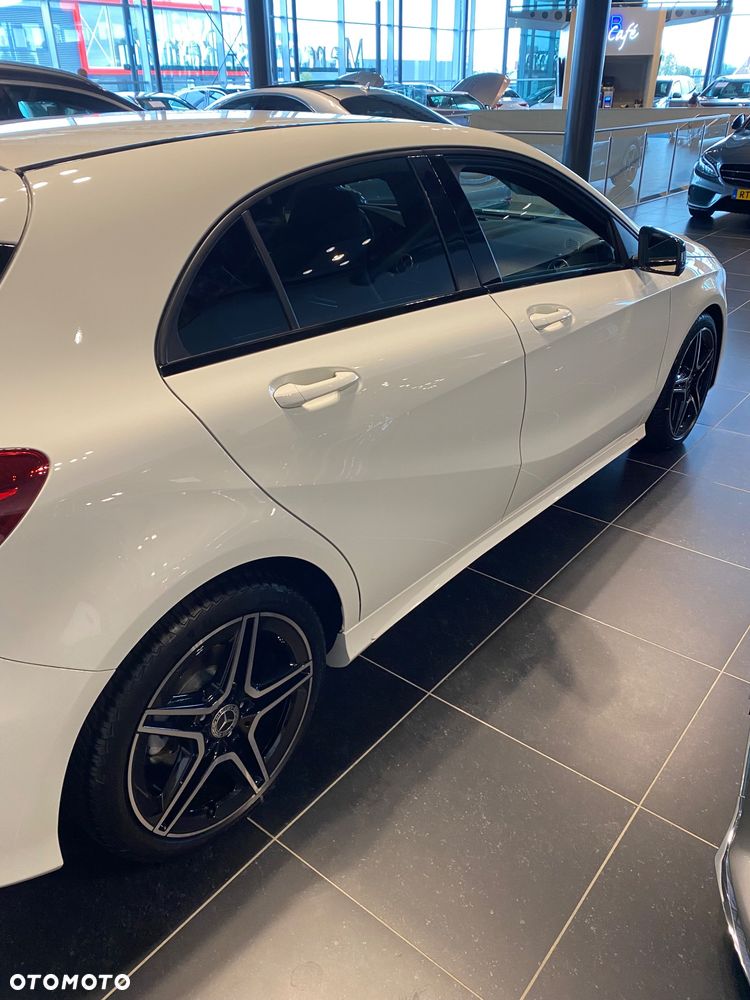 Mercedes-Benz A-Class 2015 photo 3