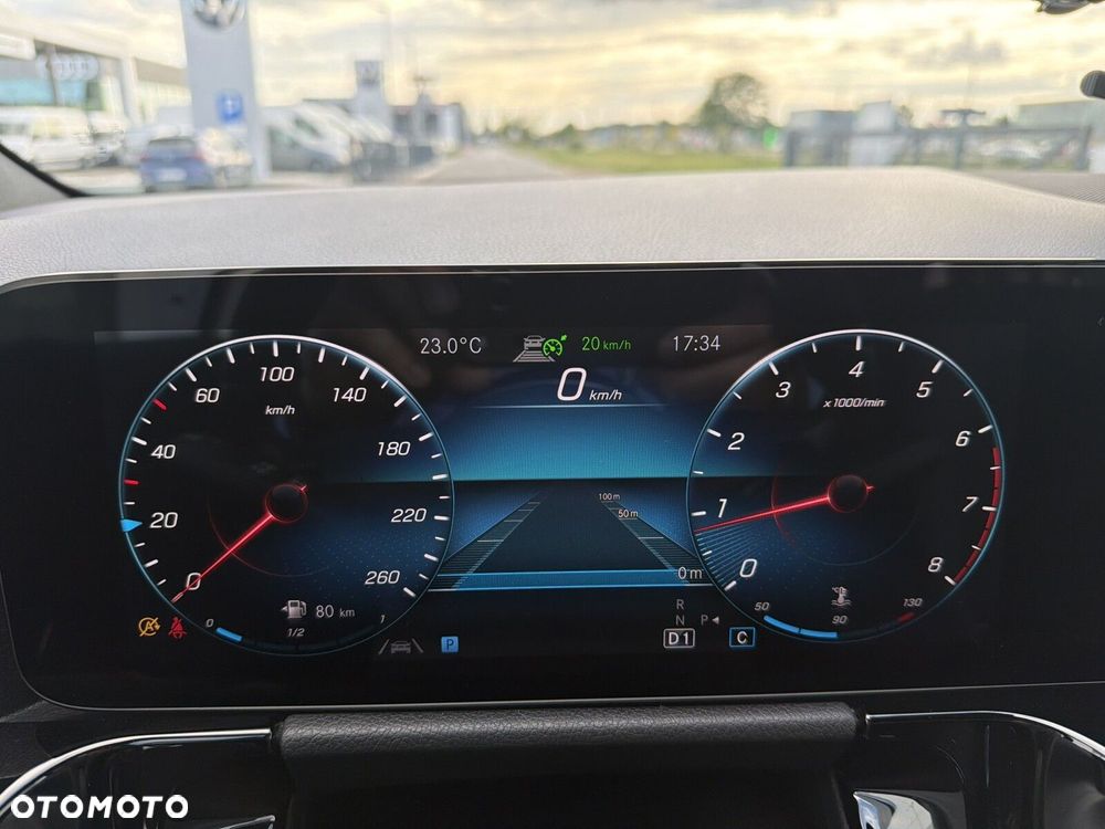 Mercedes-Benz GLA 180 Progressive - 39